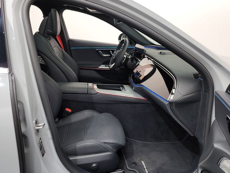2025 Mercedes-Benz E-Class AMG E53e 4MATIC+ photo 11