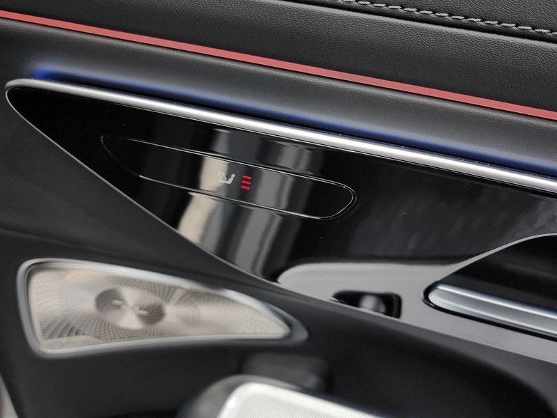2025 Mercedes-Benz E-Class AMG E53e 4MATIC+ photo 18
