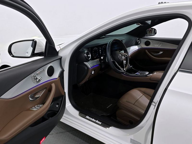 2021 Mercedes-Benz E-Class E250 Avantgarde photo 10
