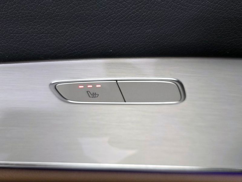 2021 Mercedes-Benz E-Class E250 Avantgarde photo 17