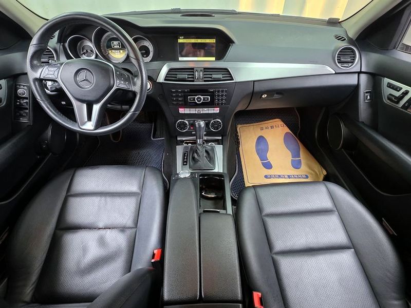 2012 Mercedes-Benz C-Class C220 CDI BlueEFFICIENCY photo 7