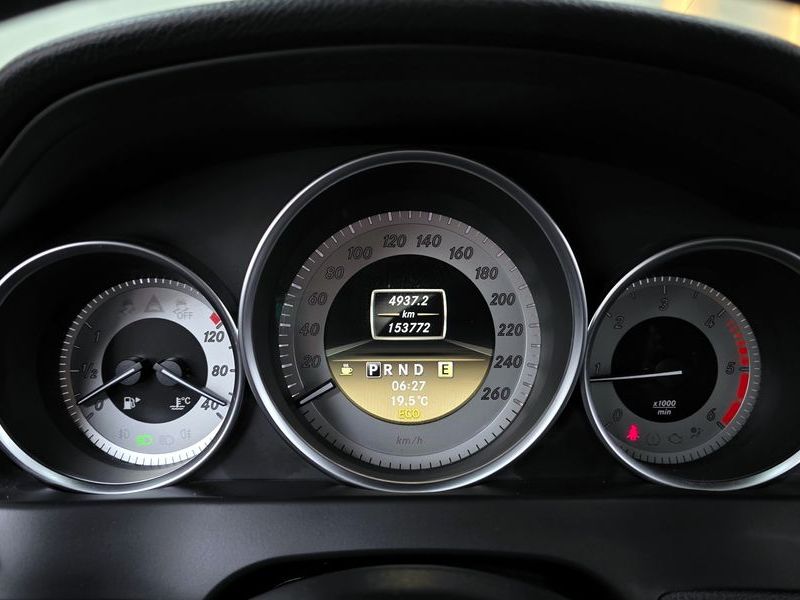 2012 Mercedes-Benz C-Class C220 CDI BlueEFFICIENCY photo 8