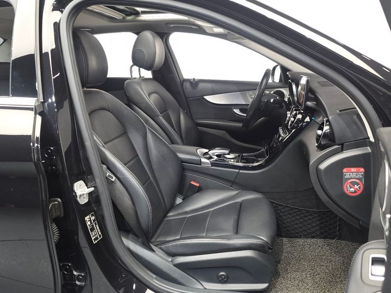 2015 Mercedes-Benz C-Class C220 BlueTEC Avantgarde photo 11
