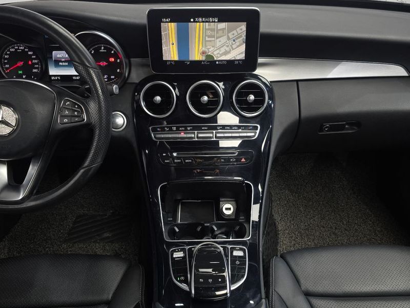 2015 Mercedes-Benz C-Class C220 BlueTEC Avantgarde photo 14