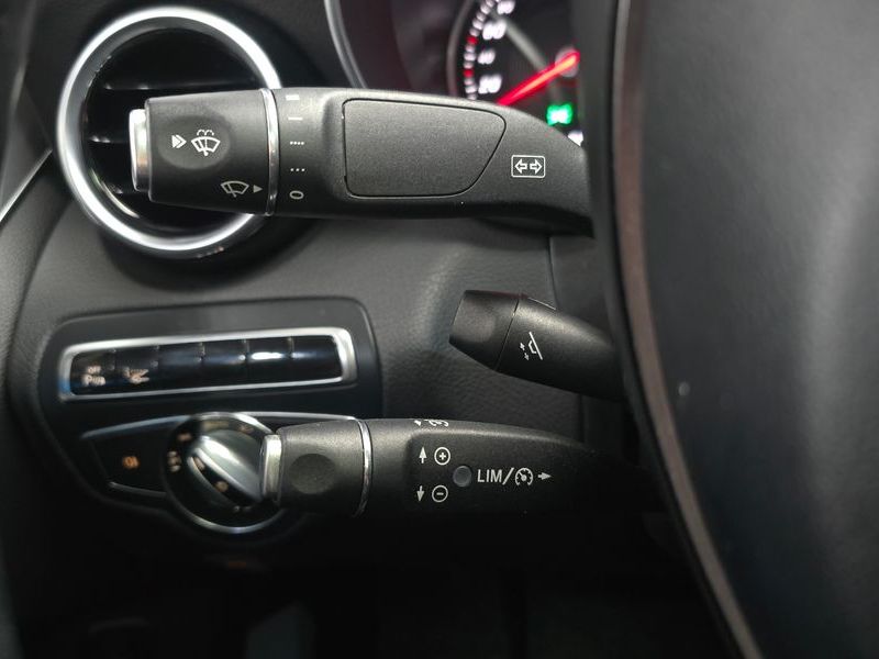 2015 Mercedes-Benz C-Class C220 BlueTEC Avantgarde photo 16