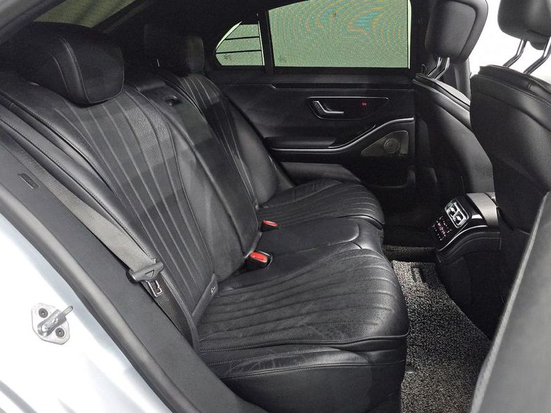 2022 Mercedes-Benz S-Class S350 d photo 11