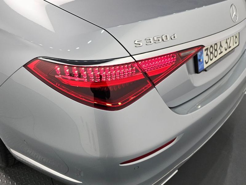 2022 Mercedes-Benz S-Class S350 d photo 23