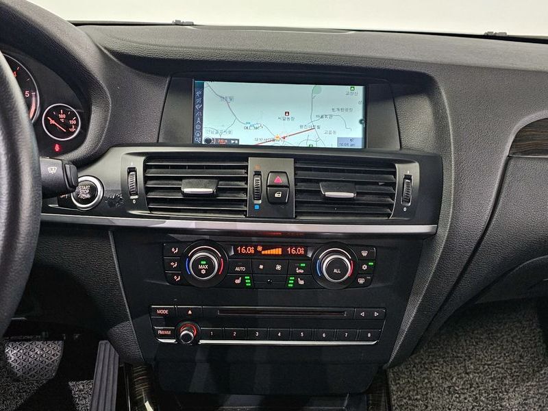 2012 BMW X3 xDrive 20d High photo 14