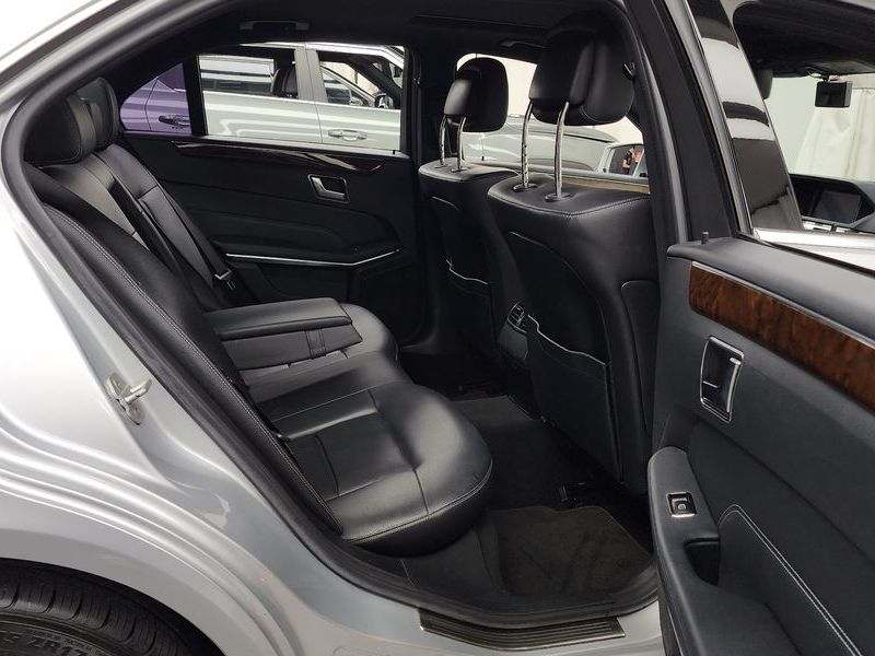 2014 Mercedes-Benz E-Class E200 Elegance photo 12