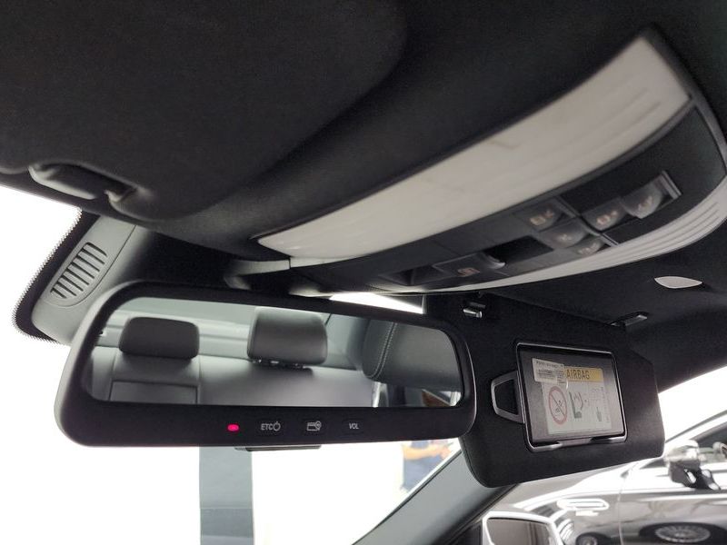 2014 Mercedes-Benz E-Class E200 Elegance photo 18