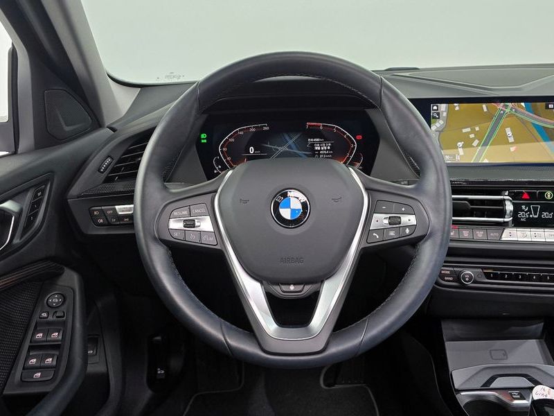 2024 BMW 1시리즈 120i Sports photo 13