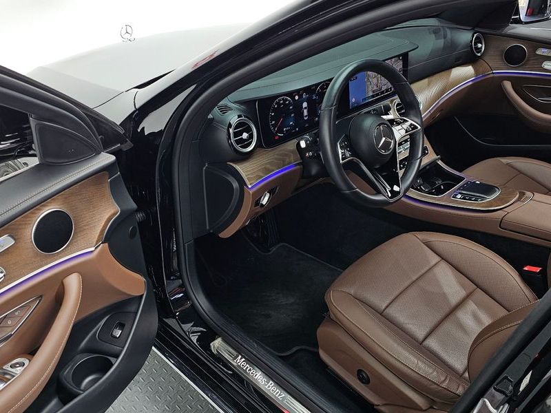 2021 Mercedes-Benz E-Class E250 Exclusive photo 11