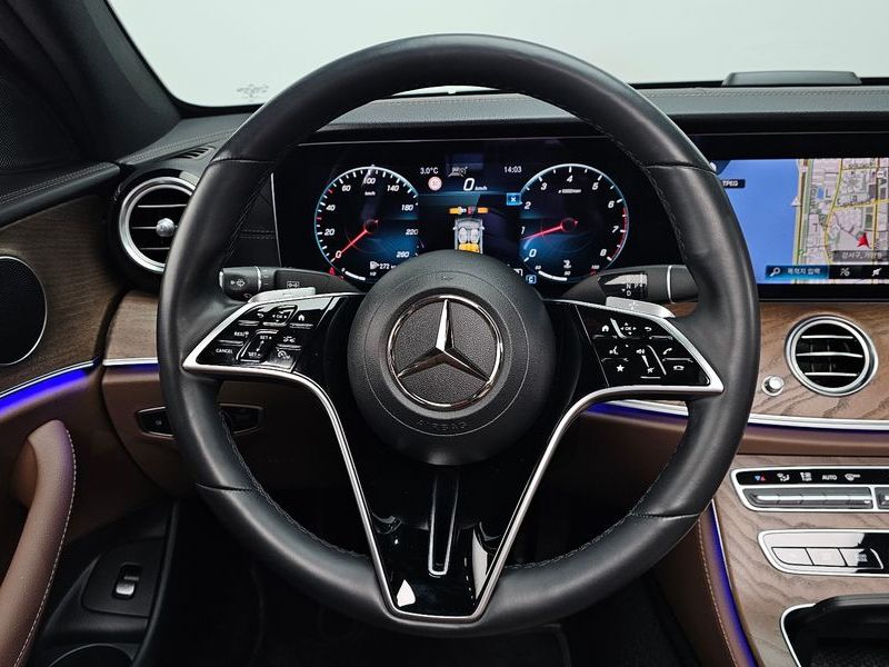 2021 Mercedes-Benz E-Class E250 Exclusive photo 13