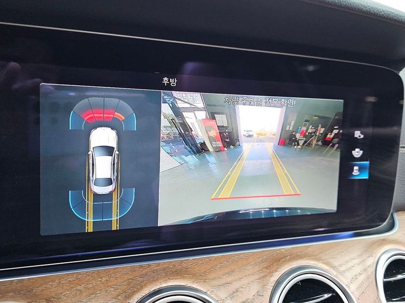 2021 Mercedes-Benz E-Class E250 Exclusive photo 15