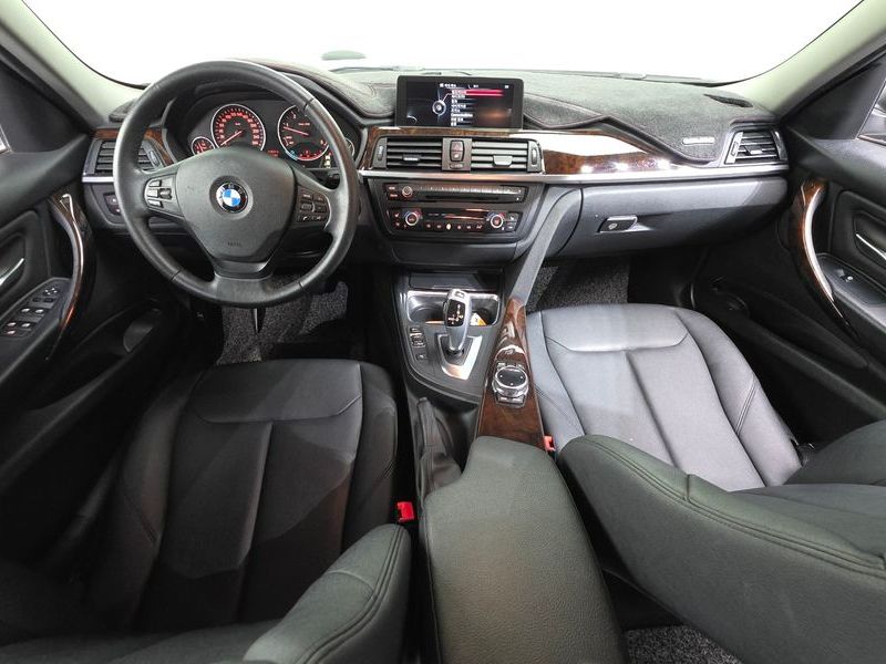 2014 BMW 3 Series 320d xDrive photo 7