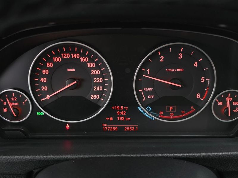 2014 BMW 3 Series 320d xDrive photo 8