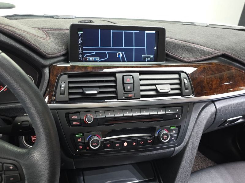 2014 BMW 3 Series 320d xDrive photo 15