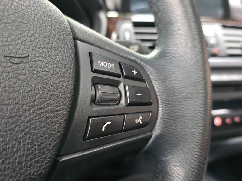 2014 BMW 3 Series 320d xDrive photo 28