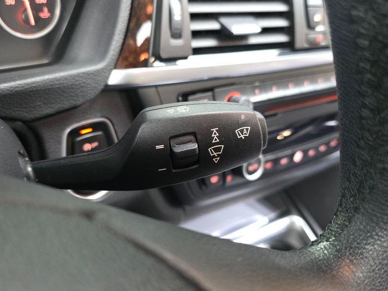 2014 BMW 3 Series 320d xDrive photo 29