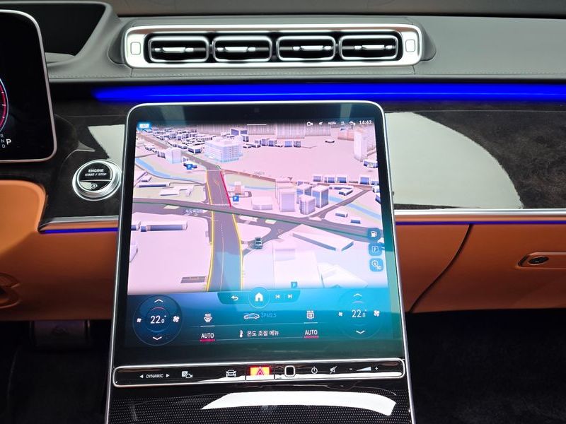 2022 Mercedes-Benz S-Class Maybach S580 4MATIC photo 13