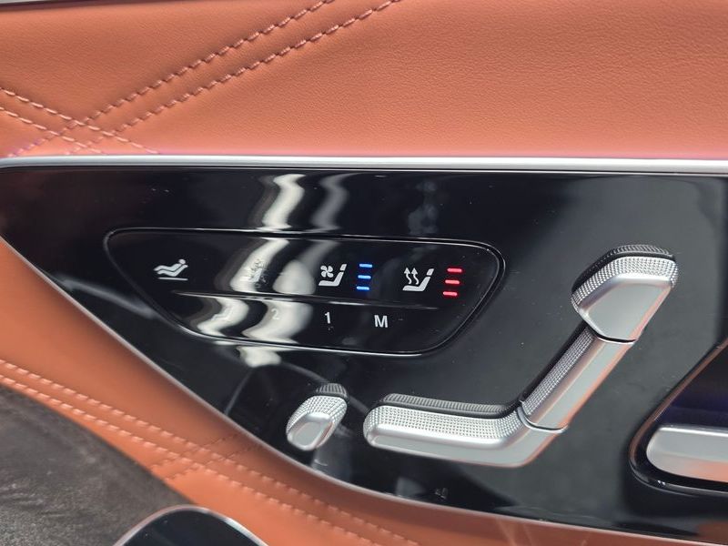 2022 Mercedes-Benz S-Class Maybach S580 4MATIC photo 16