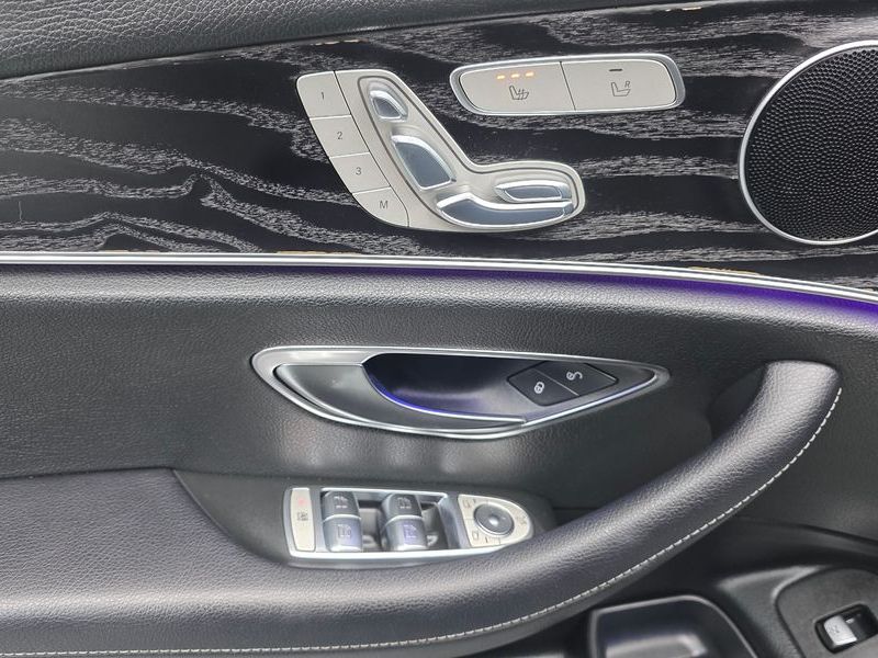 2018 Mercedes-Benz E-Class E220d Avantgarde photo 14