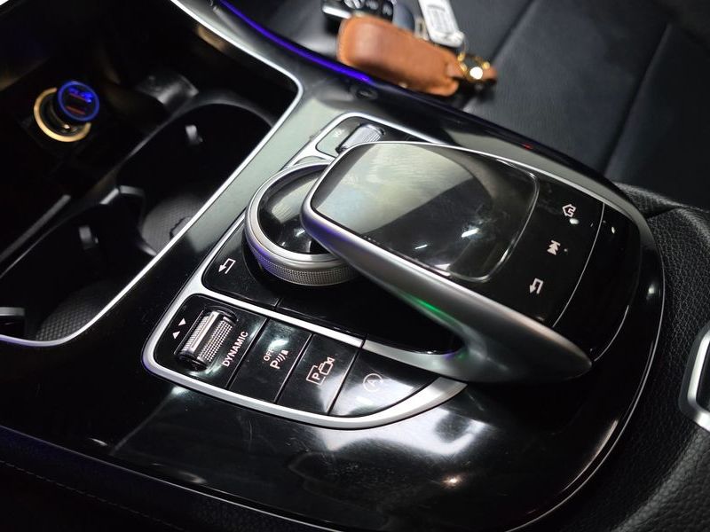 2018 Mercedes-Benz E-Class E220d Avantgarde photo 27