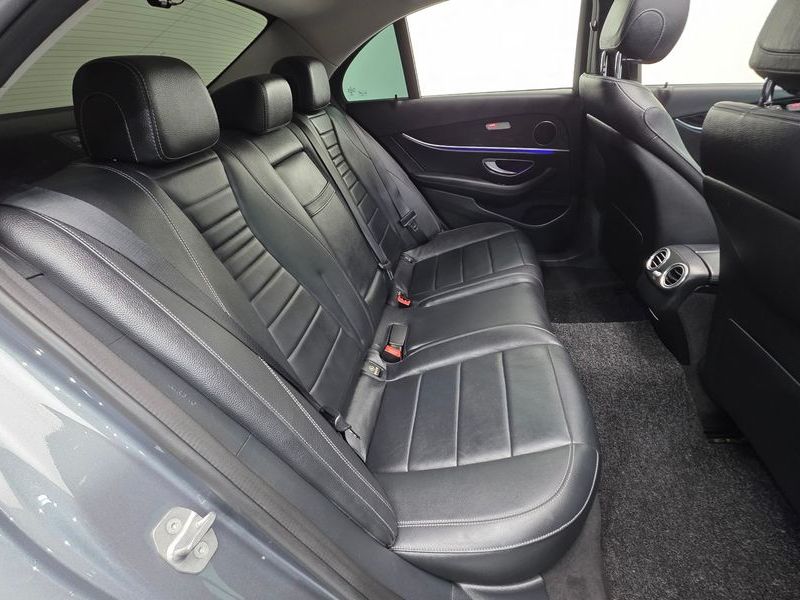 2018 Mercedes-Benz E-Class E220d Avantgarde photo 30
