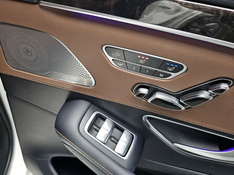 2017 Mercedes-Benz S-Class S400L 4MATIC photo 17