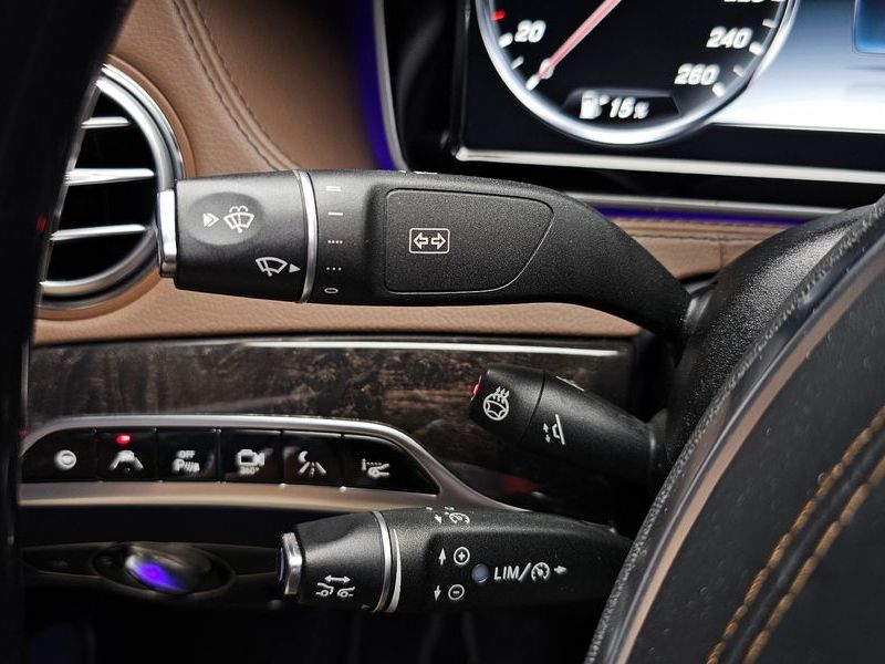 2017 Mercedes-Benz S-Class S400L 4MATIC photo 18