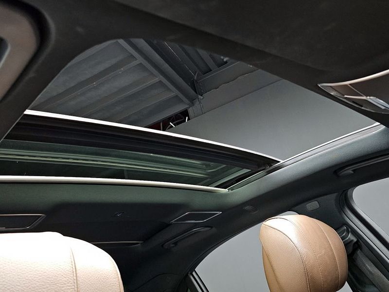 2017 Mercedes-Benz S-Class S400L 4MATIC photo 19