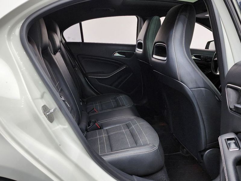 2014 Mercedes-Benz A-Class A200 CDI Night photo 11
