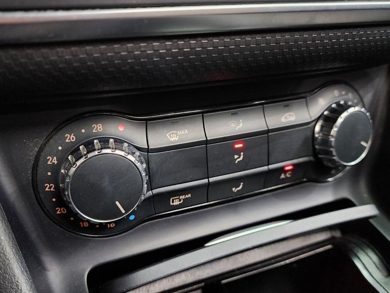 2014 Mercedes-Benz A-Class A200 CDI Night photo 12