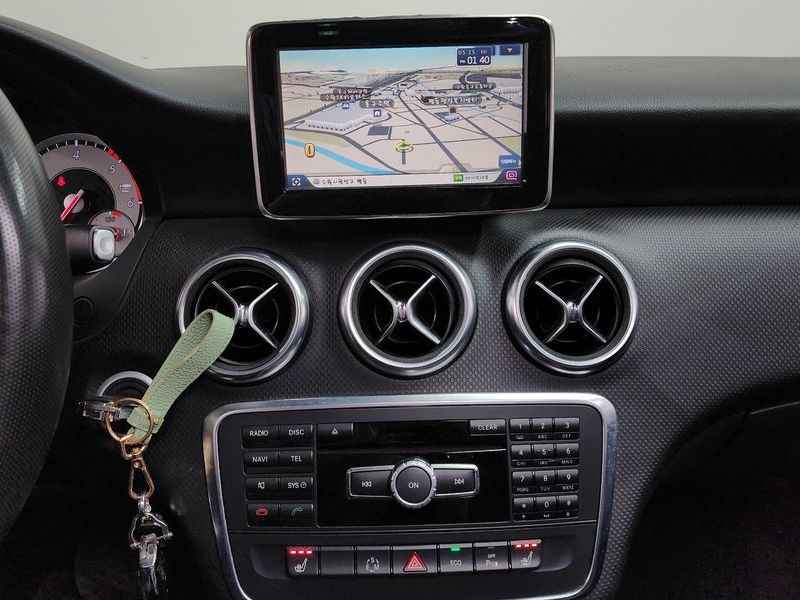 2014 Mercedes-Benz A-Class A200 CDI Night photo 13
