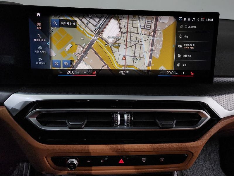 2023 BMW 3 Series 320i M Sport photo 12