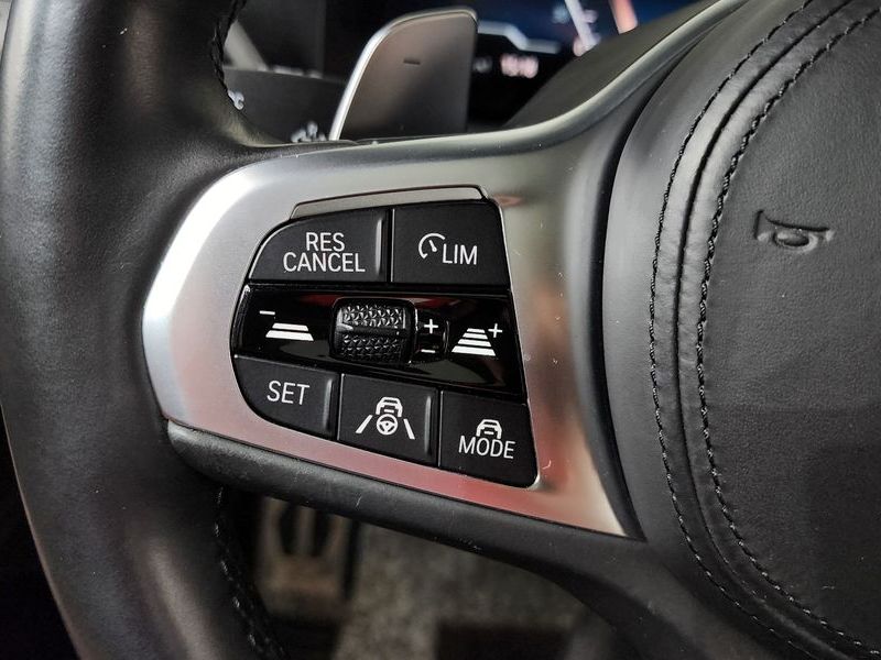 2023 BMW 3 Series 320i M Sport photo 15