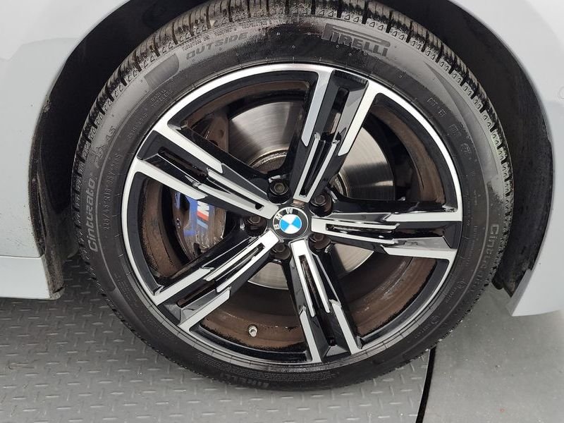 2023 BMW 3 Series 320i M Sport photo 21