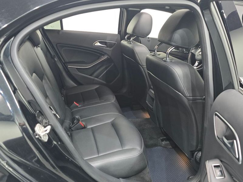 2016 Mercedes-Benz A-Class A200 photo 11