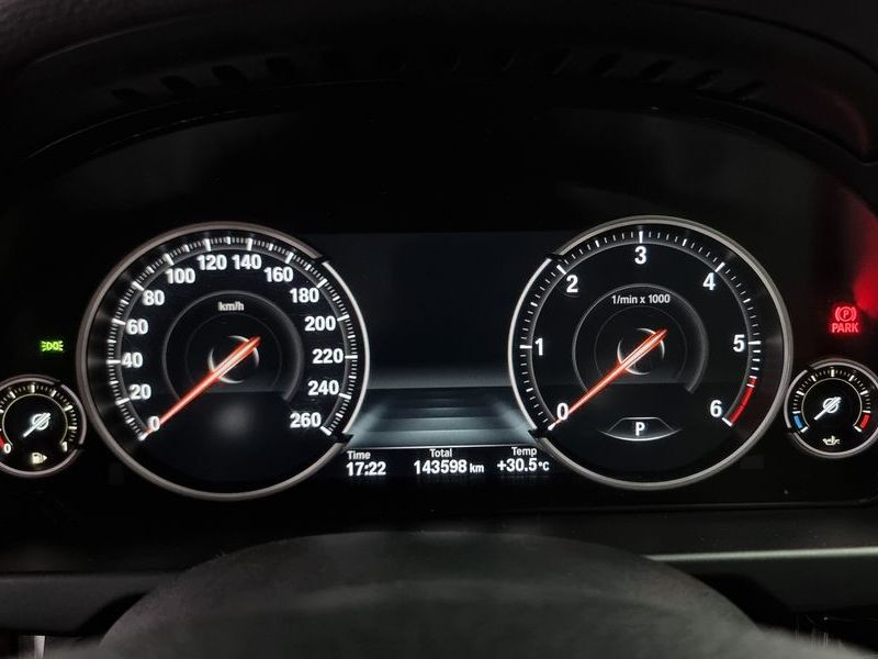 2017 BMW X6 xDrive 30d photo 8