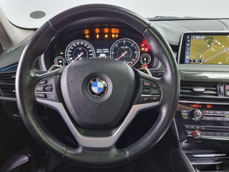 2017 BMW X6 xDrive 30d photo 14