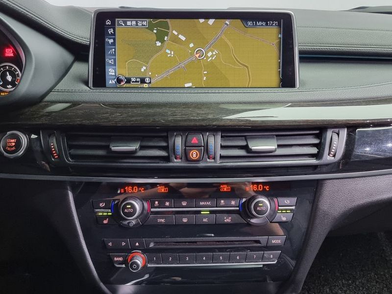2017 BMW X6 xDrive 30d photo 15