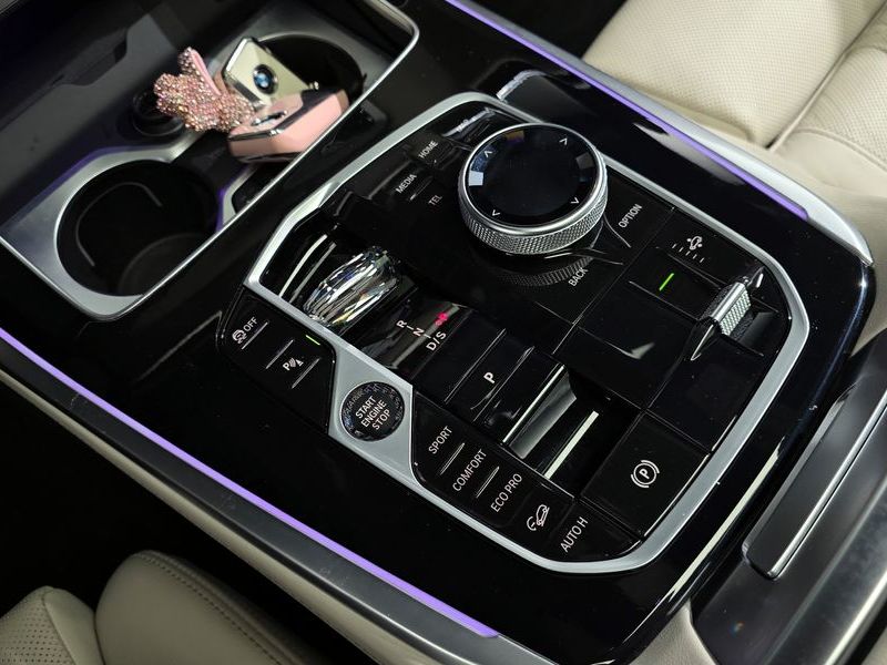 2024 BMW X7 xDrive 40i M Sport 6STR photo 9