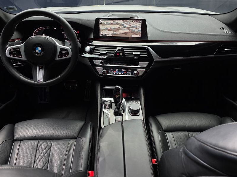 2020 BMW 5 Series 520d M Sport Package Plus photo 7