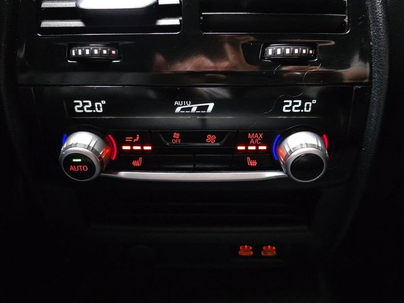 2020 BMW 5 Series 520d M Sport Package Plus photo 19