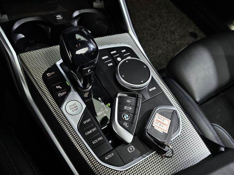 2021 BMW 3 Series 320d M Sport photo 9