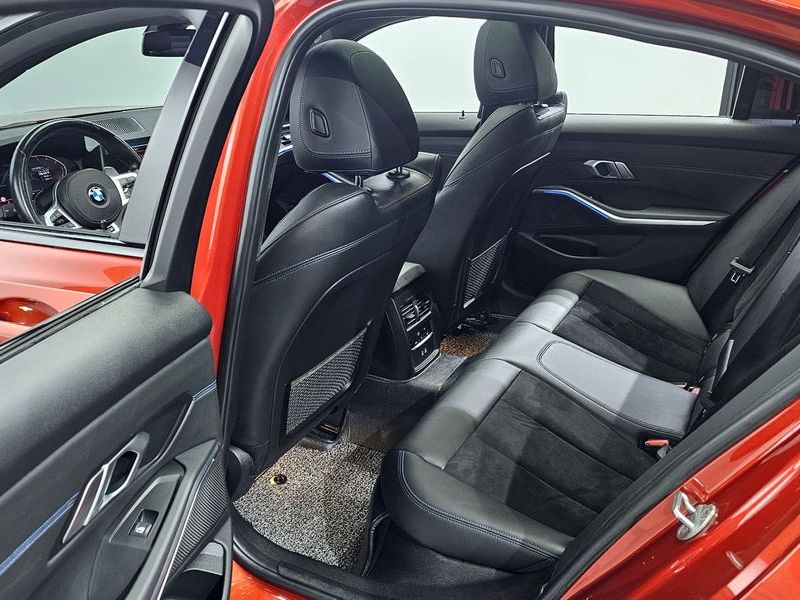 2021 BMW 3 Series 320d M Sport photo 11