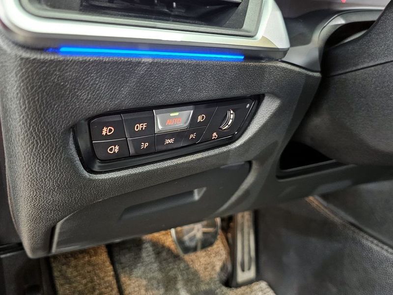 2021 BMW 3 Series 320d M Sport photo 15
