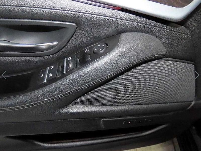 2012 BMW 5 Series 528i photo 12