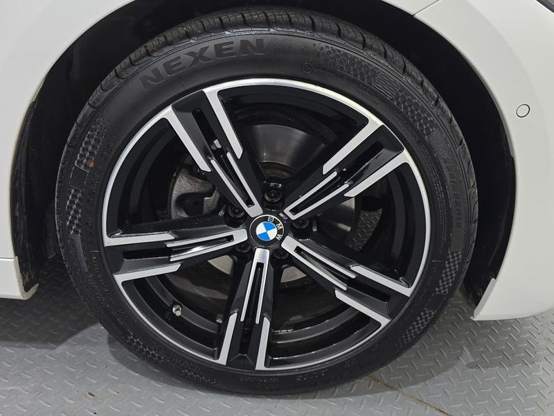 2021 BMW 4 Series 420i M Sport Coupe photo 21