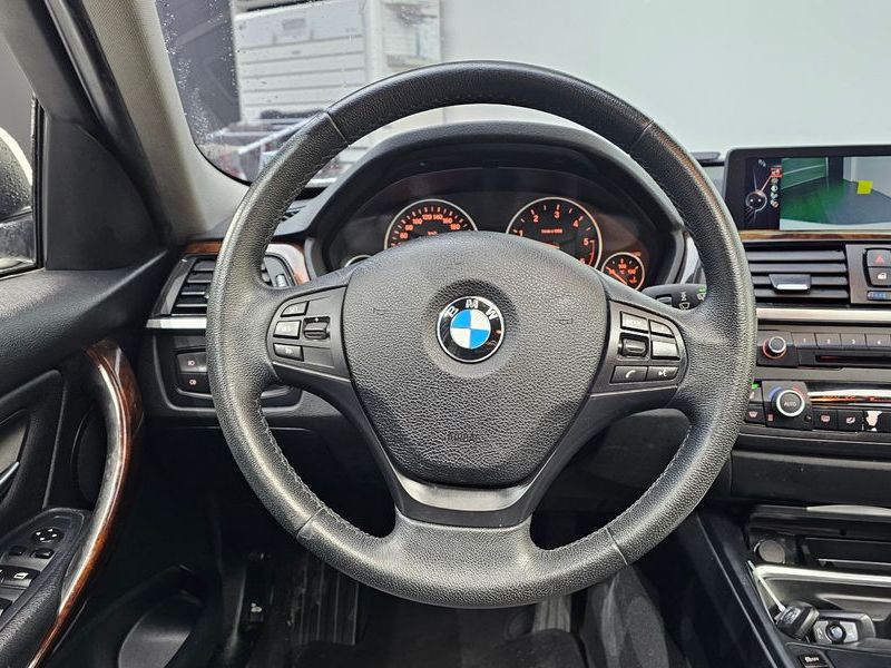 2014 BMW 3 Series 320d photo 13